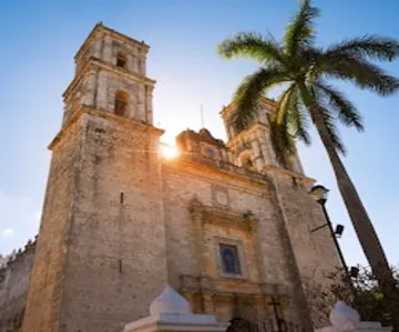 Chichen Itza & Valladolid: Private Tour + Cenote Swim + Buffet